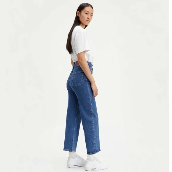 🔥🔥🔥 Levi's Premium RIBCAGE STRAIGHT ANKLE JEANS