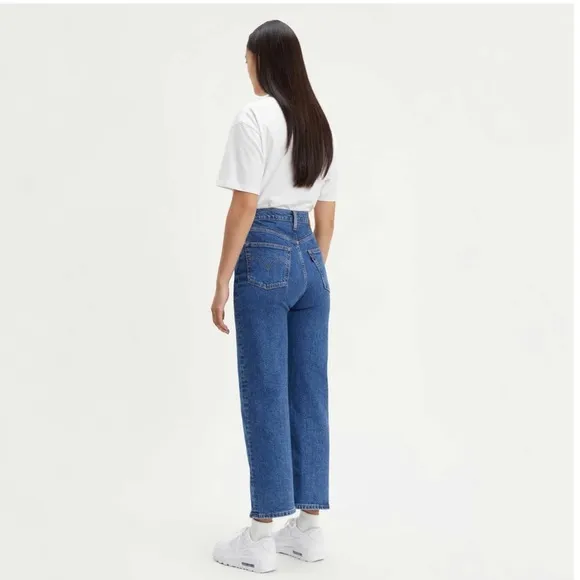🔥🔥🔥 Levi's Premium RIBCAGE STRAIGHT ANKLE JEANS