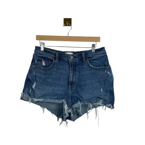 Abercrombie &amp; Fitch Ultra High Rise Mom Curve Love Denim Shorts in Blue Size 32