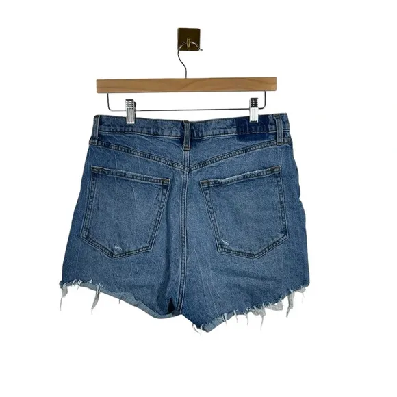Abercrombie &amp; Fitch Ultra High Rise Mom Curve Love Denim Shorts in Blue Size 32