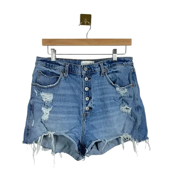 Abercrombie &amp; Fitch Ultra High Rise Mom Curve Love Denim Shorts in Blue Size 32