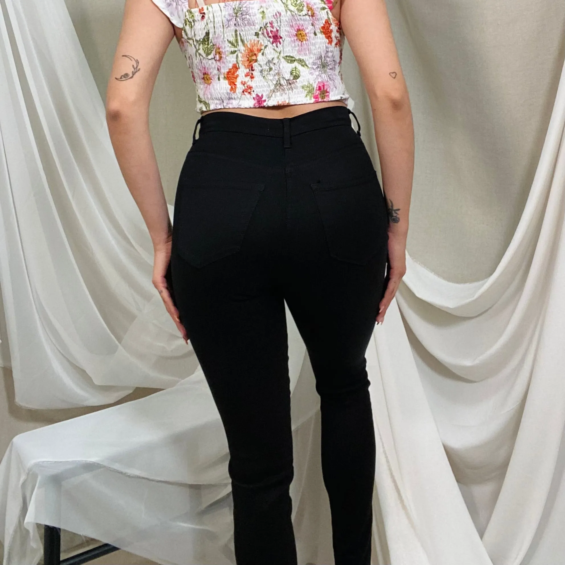 Alvaro High Rise Jeans (Black)