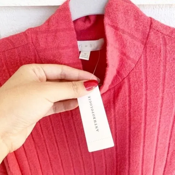 ANTHROPOLOGIE Eri   Ali Fiona Tunic Rose Sweater Women's Size Medium M