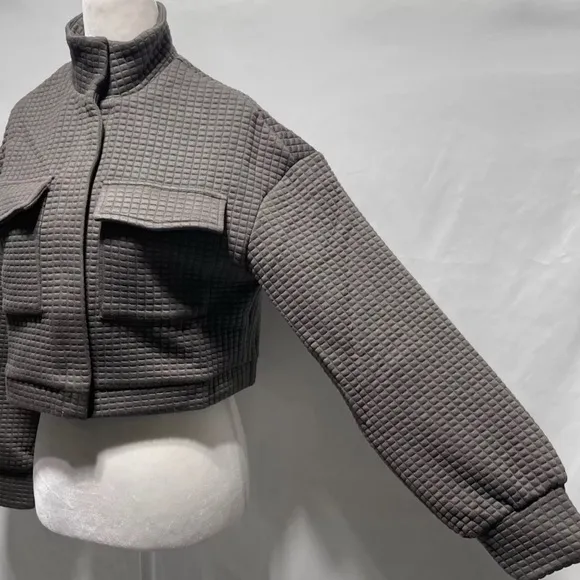 Area Stars Grey Quilted Cropped Snap Front Utility Jacket Nila Size Large