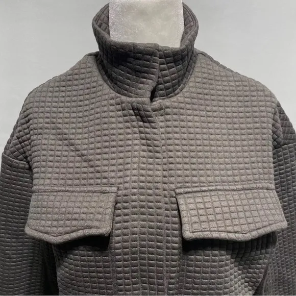 Area Stars Grey Quilted Cropped Snap Front Utility Jacket Nila Size Large