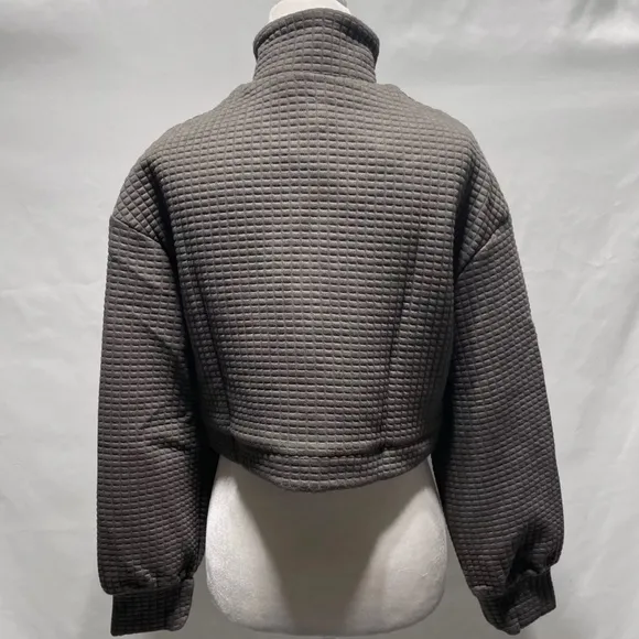 Area Stars Grey Quilted Cropped Snap Front Utility Jacket Nila Size Large