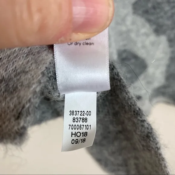 Athleta Gray Undercover Camo Pullover Sweater