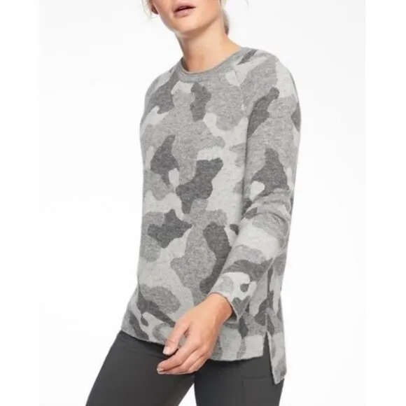 Athleta Gray Undercover Camo Pullover Sweater