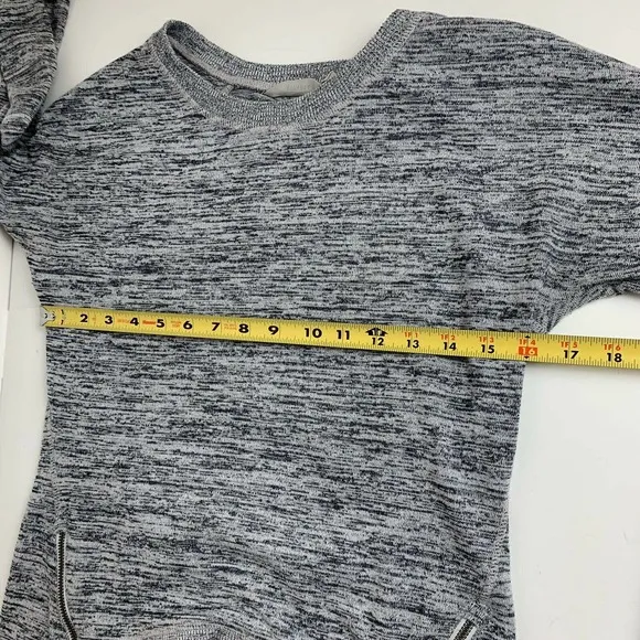 athleta womens gray long sleeve sweater