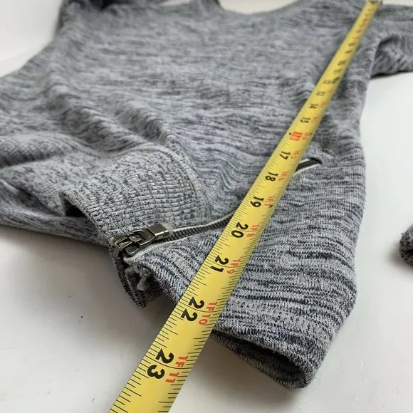 athleta womens gray long sleeve sweater
