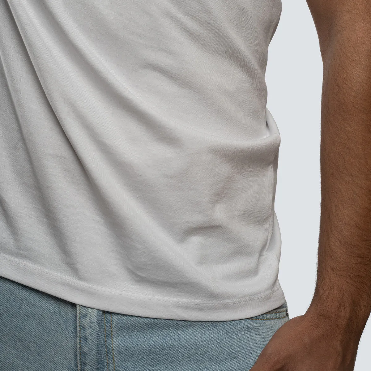 Basic Crewneck Tee . White