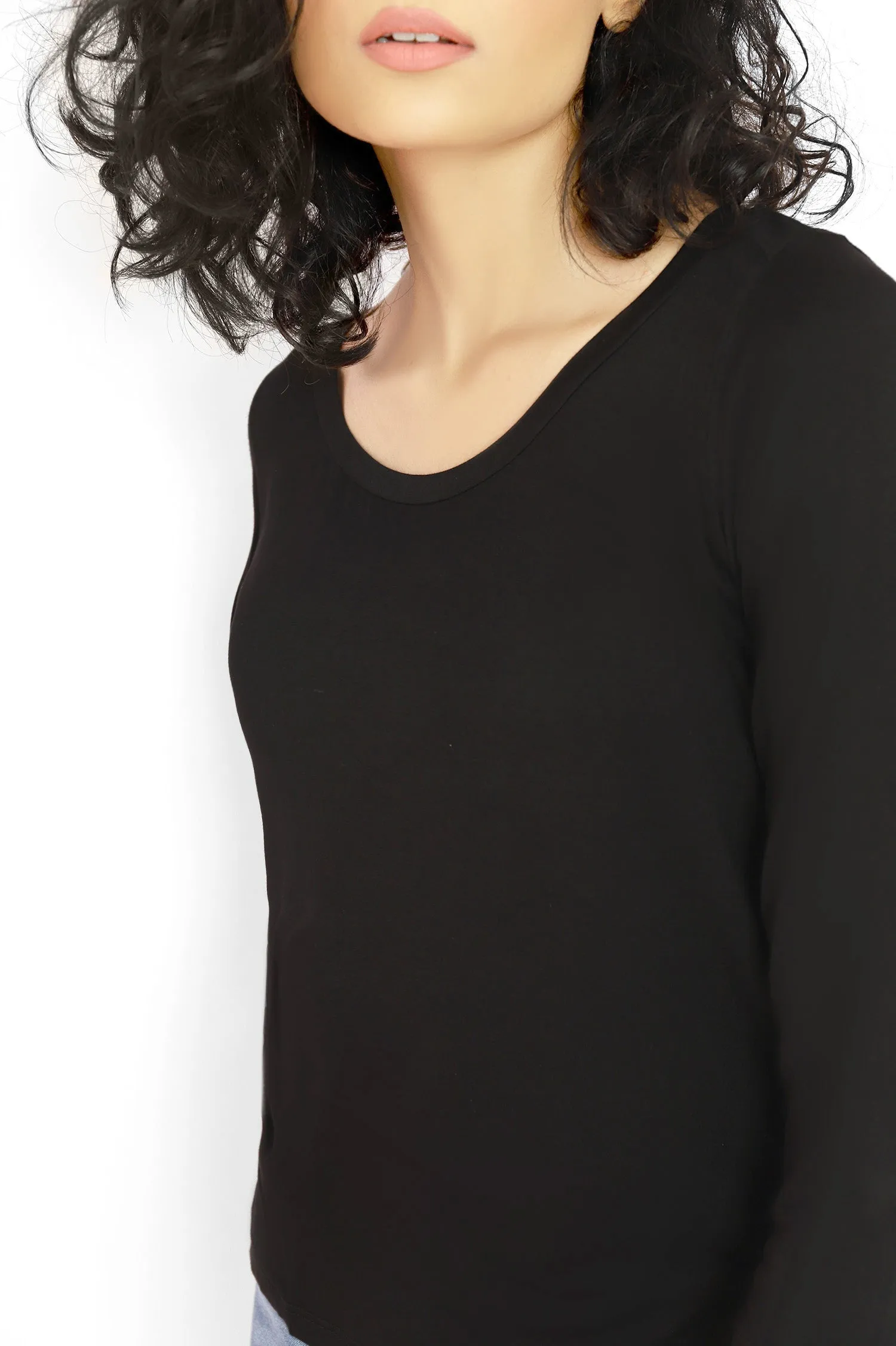 BASIC T-SHIRT-BLACK