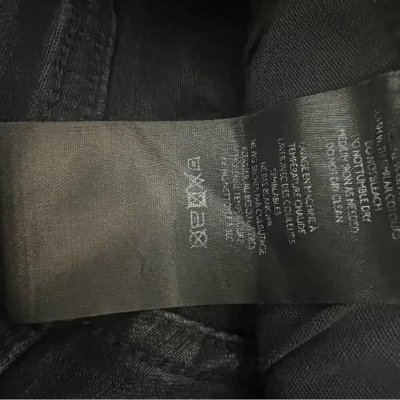 BDG URBAN OUTFITTER HIGH RISE BLACK JEANS SIZE 25‎