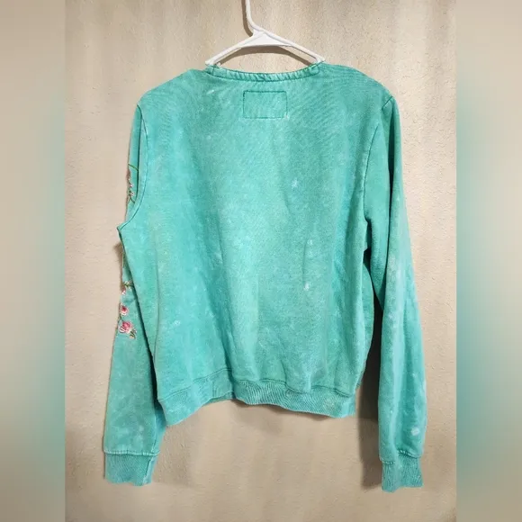 Blind Rooster Embroidered Sweatshirt Size Medium