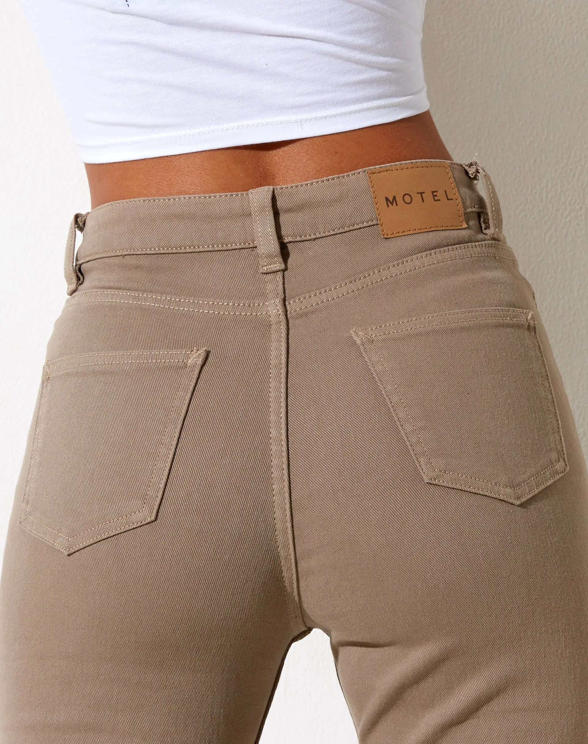 Bootleg Jeans in Burnt Olive