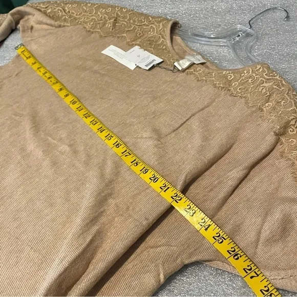 Chico's Amina Lace Sweater  size 4 is a xxl 20