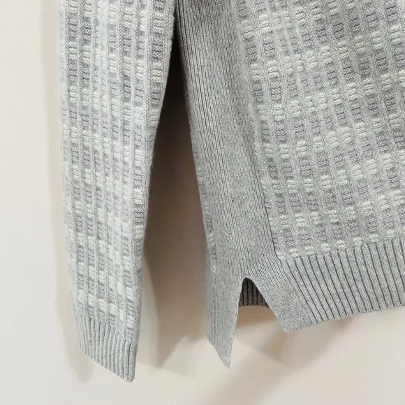 Club Monaco 100% Cashmere Sweater in Gray/ Cream Tones, Size Large