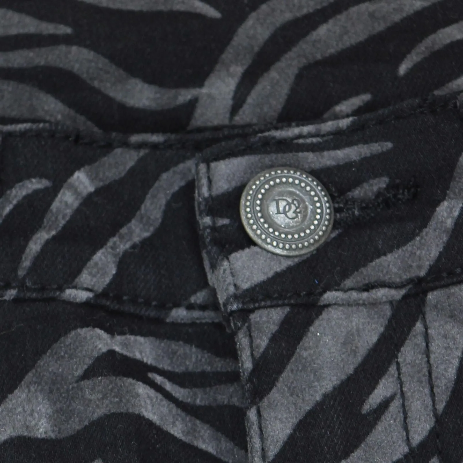 DG2 by Diane Gilman Crushed Velvet Straight Leg Animal Print Jeans Black Tiger 0