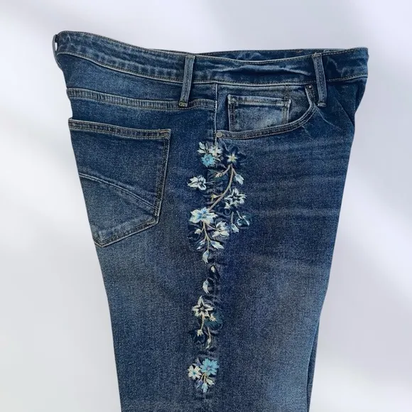 DRIFTWOOD Jeans Audrey High Rise Selvedge Embroidered Bird Flowers Blue Size 32