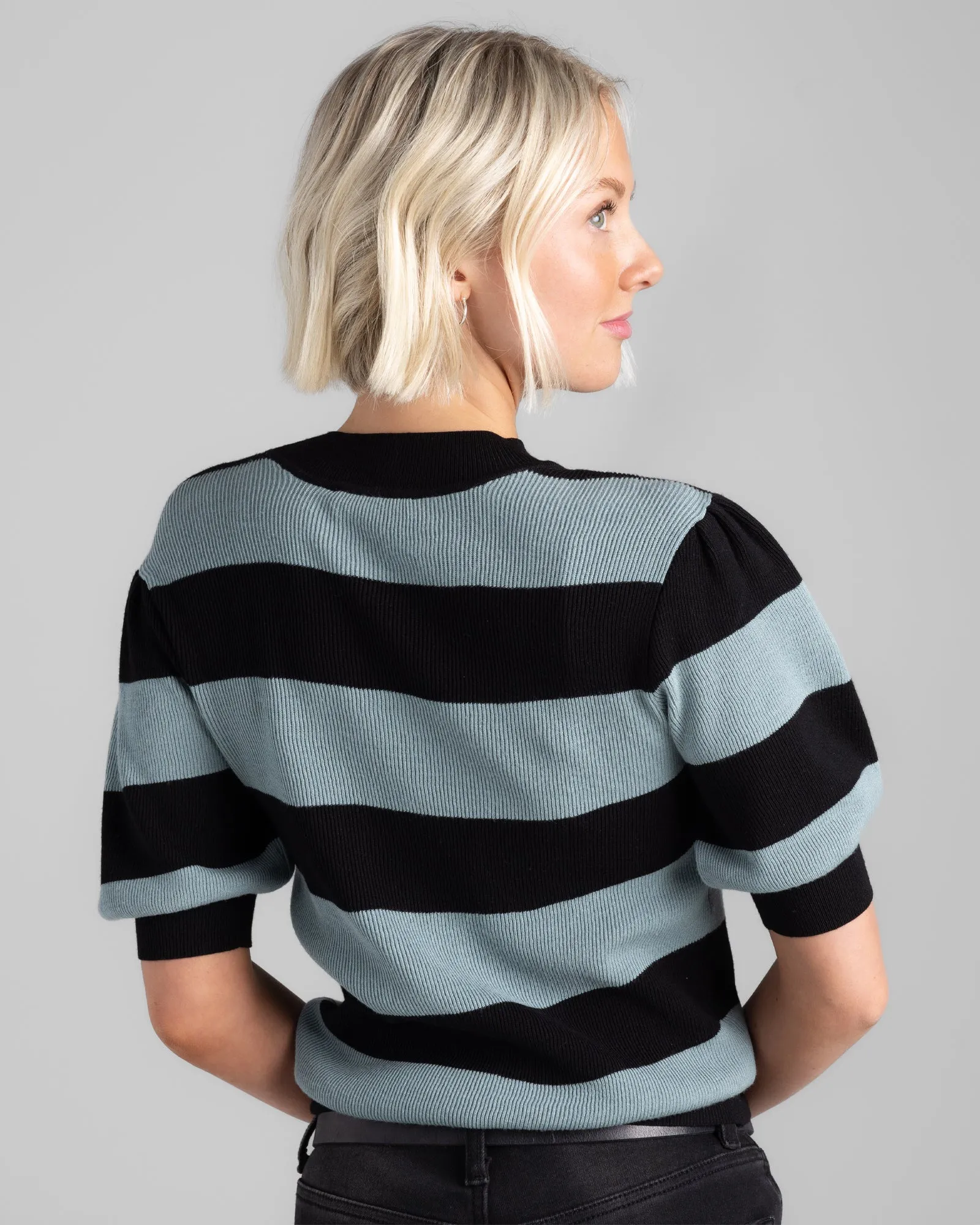 Flirt Pullover