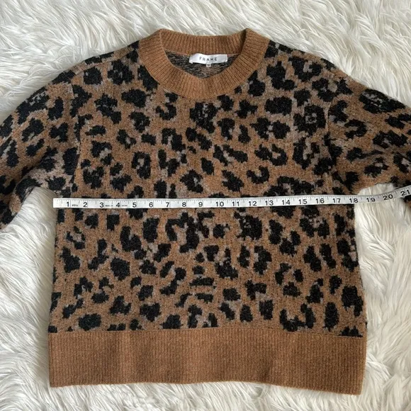 Frame Denim Cheetah Print Crewneck Sweater Size XS