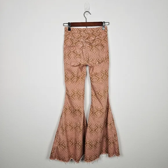 Free People Throw It Back Reversible Flare Jeans High-Rise Flare Jeans Pink Tan