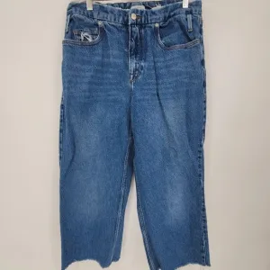 good american Cropped high waisted blue distressed bottom jeans size 6 / 28