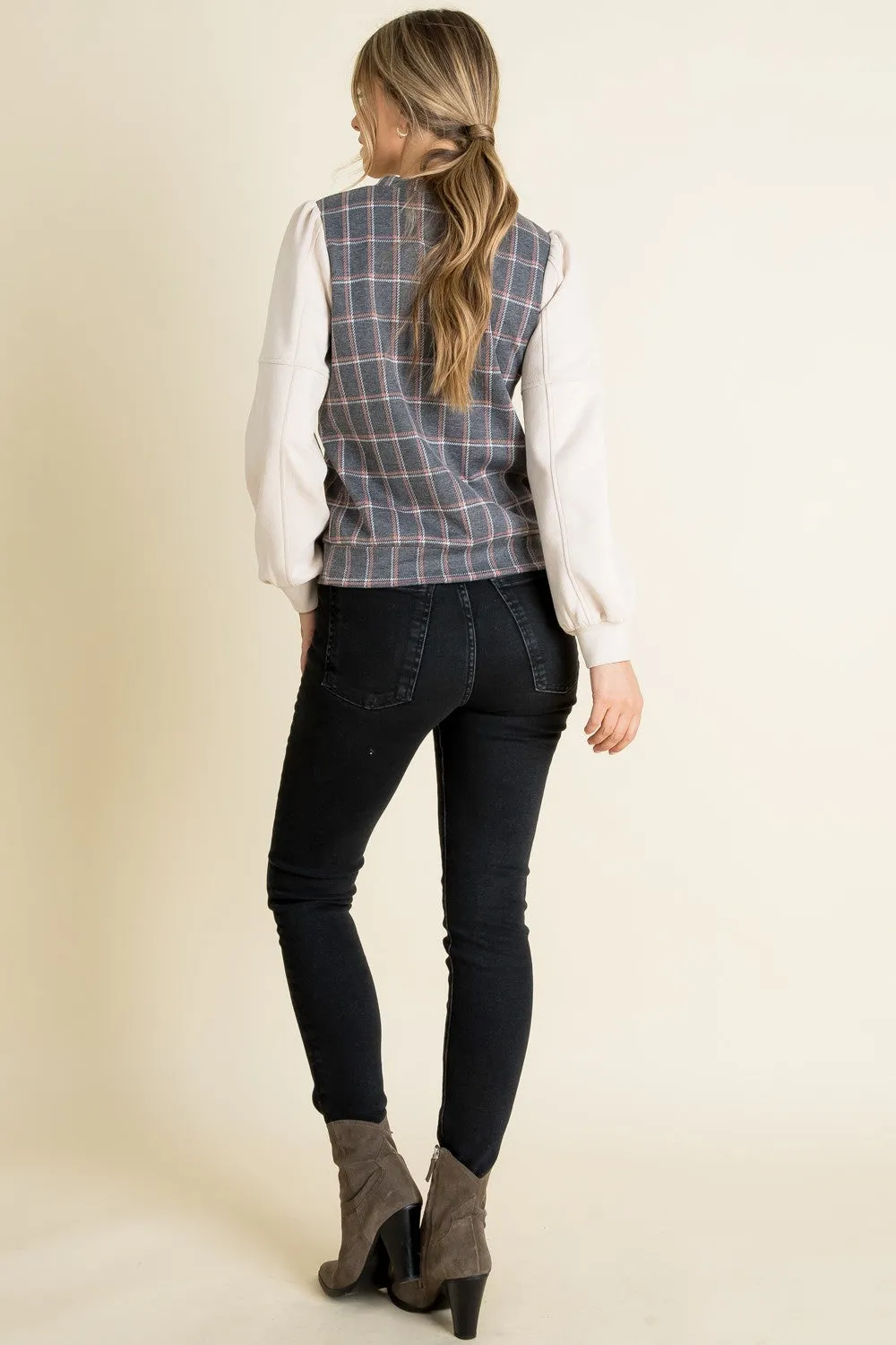 Gray Plaid Pullover Sweater - Small