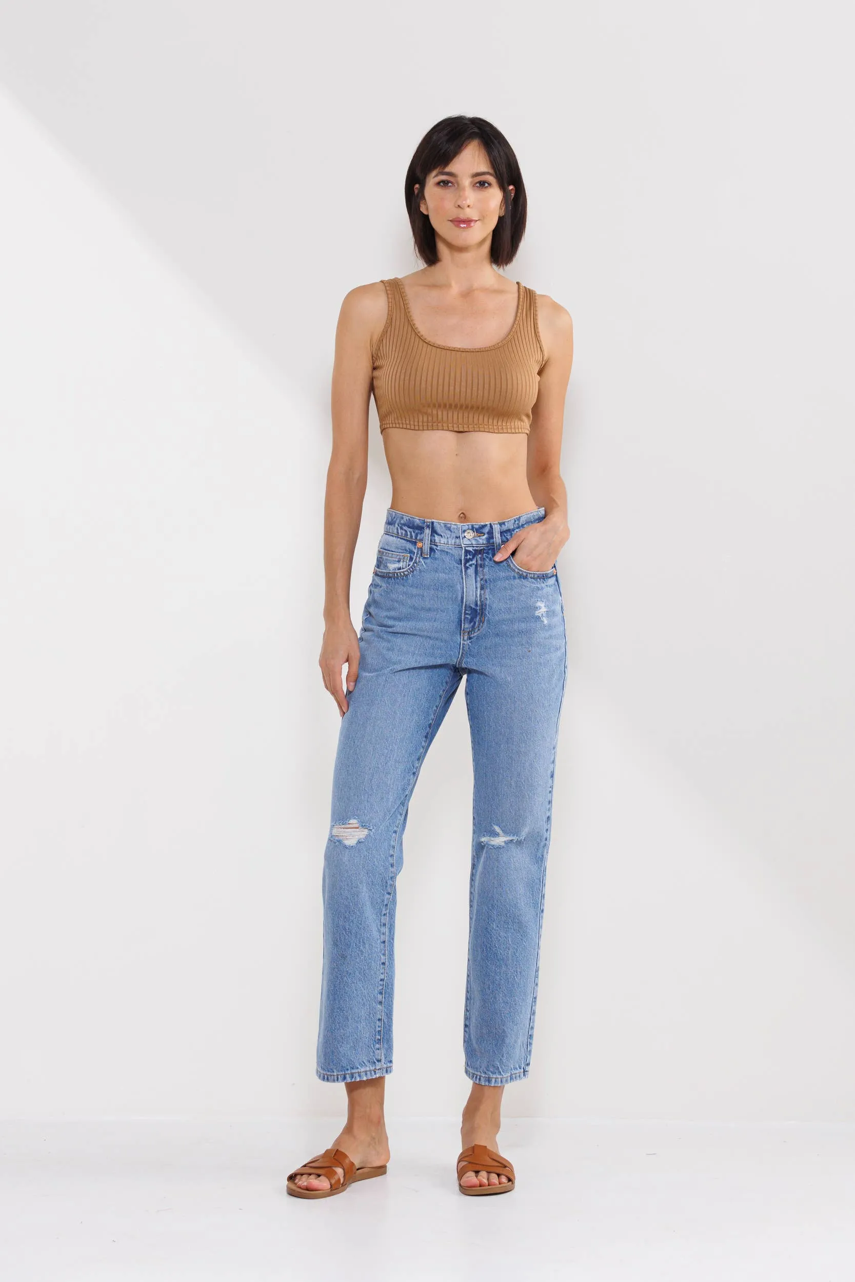 HIGH RISE SLIM STRAIGHT JEANS IN MEDIUM LIGHT