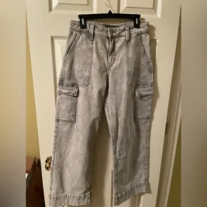 Hollister wide leg high waisted gray cargo jeans