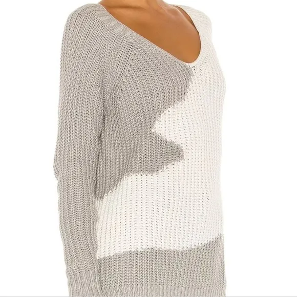 House of Harlow 1960 Revolve Adrienne Pullover in White &amp; Grey Sweater