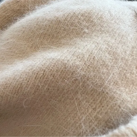 Humming Bird Angora Collard Neck Scarf Cream Color Pullover Sweater