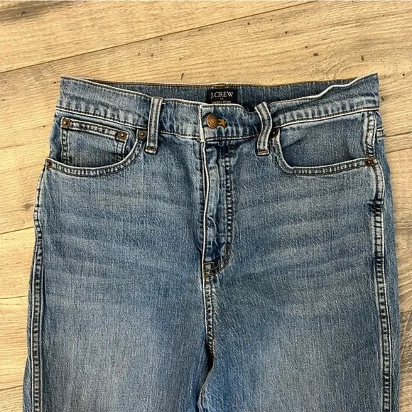 J. Crew High Rise Classic Vintage Medium Wash Straight Leg Denim Jeans- Size 28