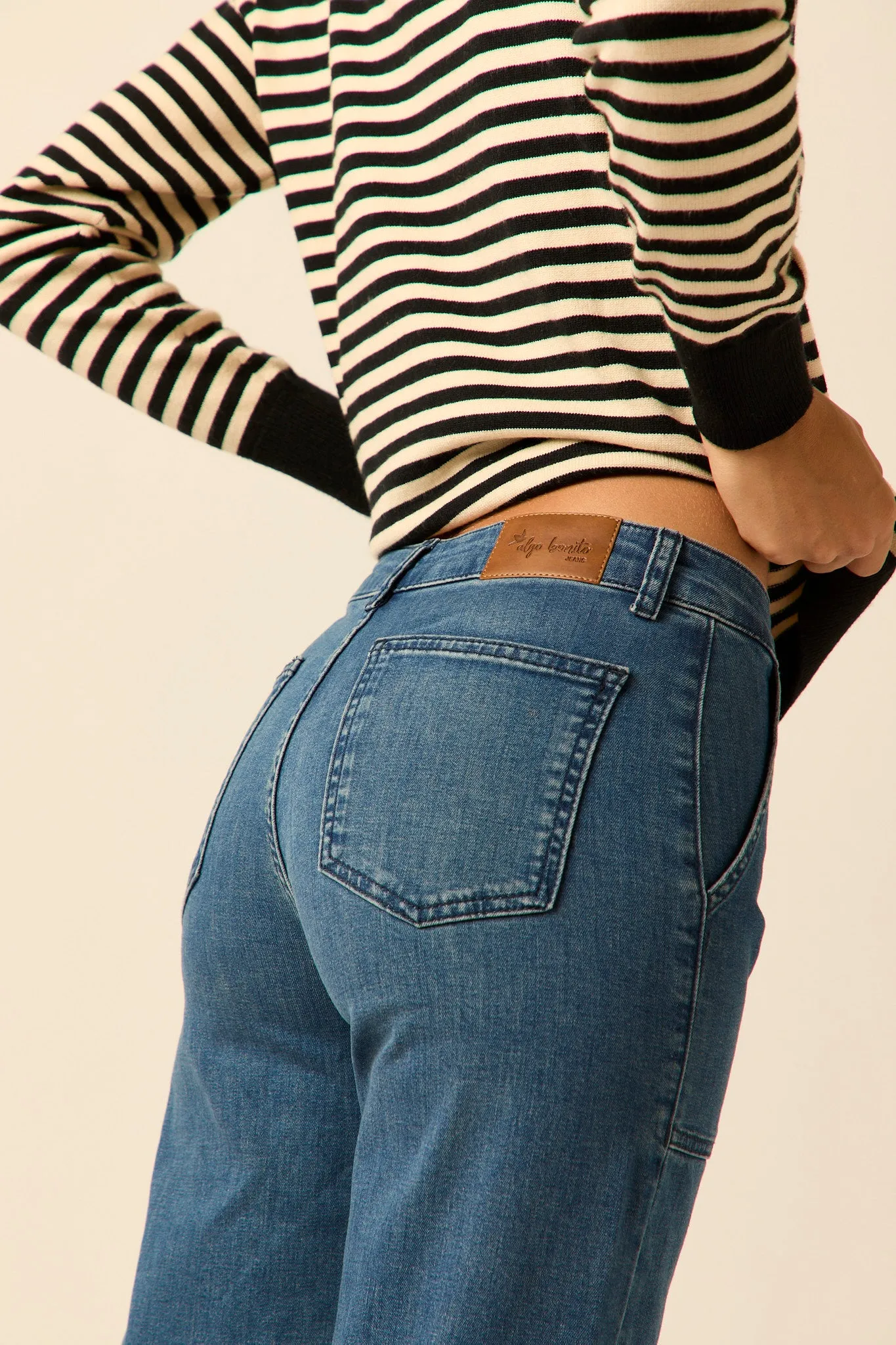 Jeans straight desflecado azul