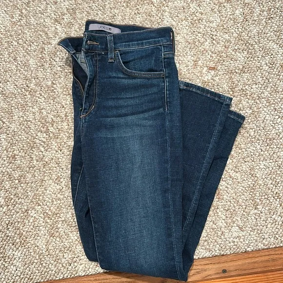 Joe’s Jeans - high rise Nina straight leg blue jeans size 27great condition