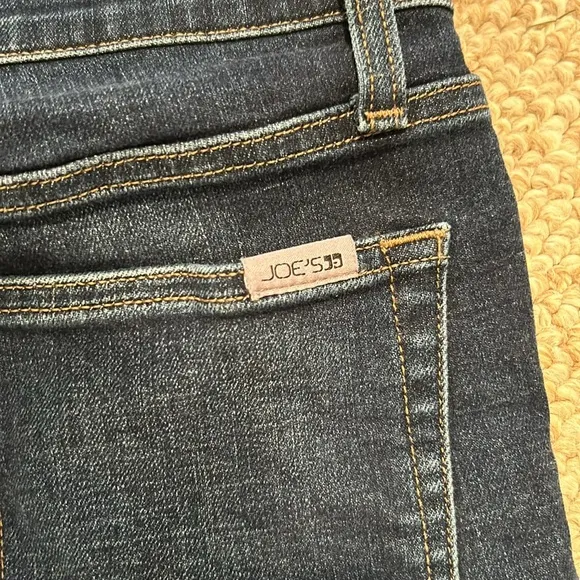 Joe’s Jeans - high rise Nina straight leg blue jeans size 27great condition
