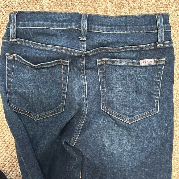 Joe’s Jeans - high rise Nina straight leg blue jeans size 27great condition