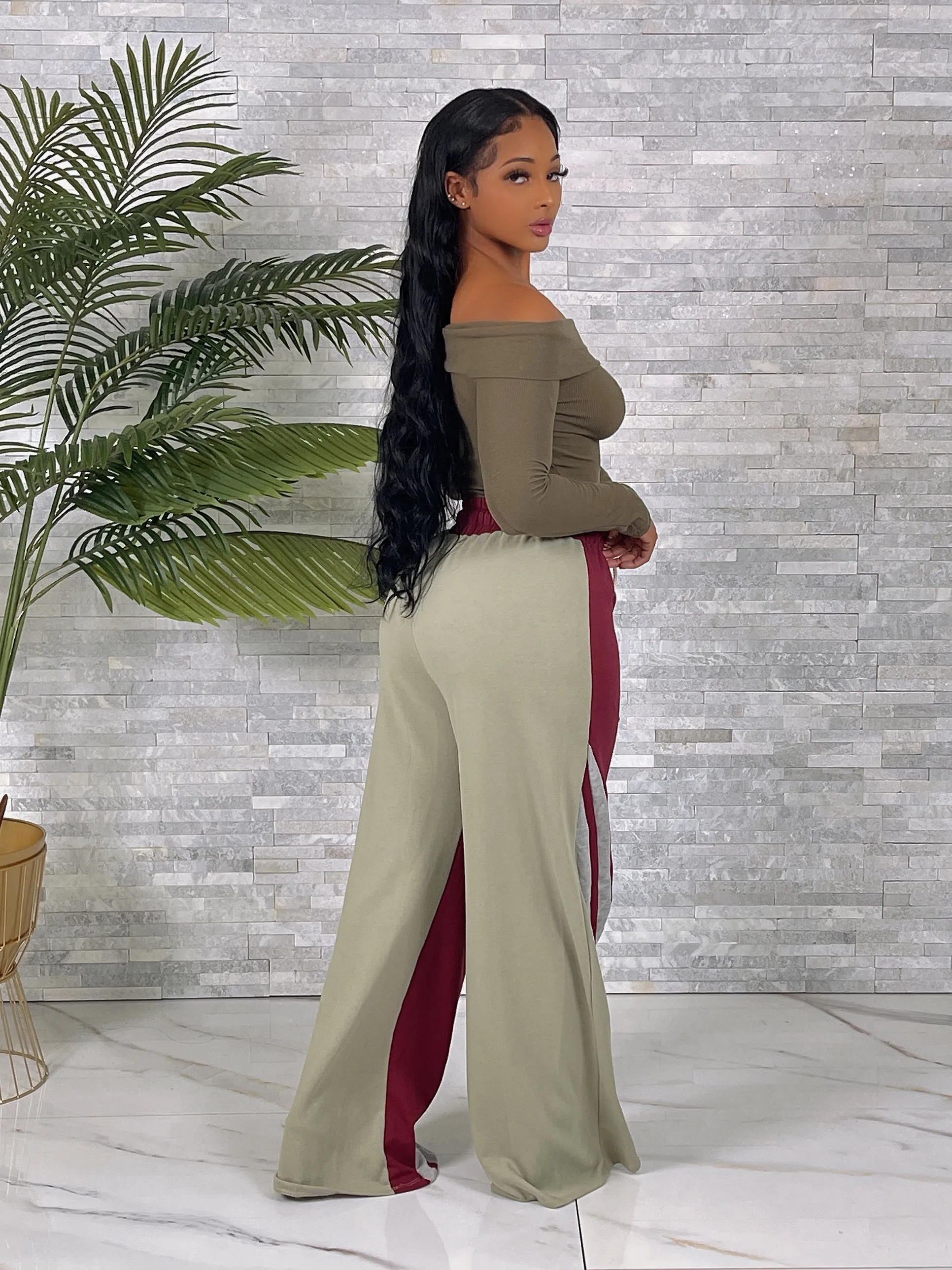 JOLIE11LTP-Rib Knit Off-Shoulder LS Top
