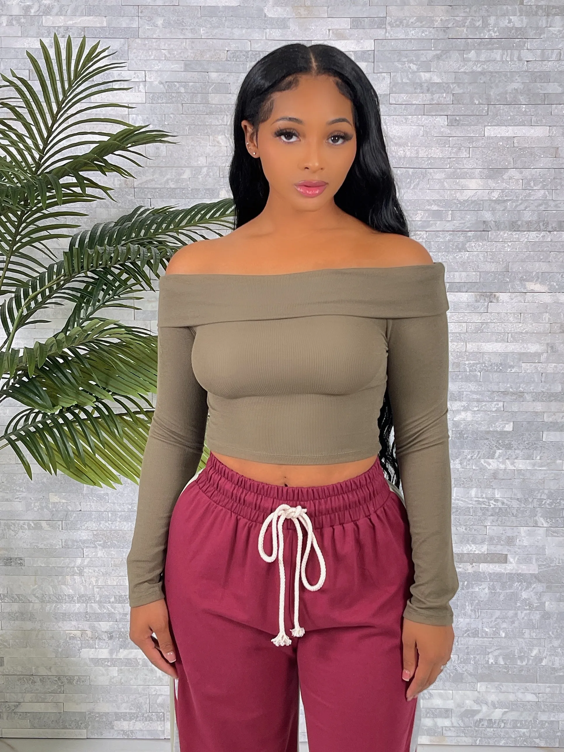 JOLIE11LTP-Rib Knit Off-Shoulder LS Top