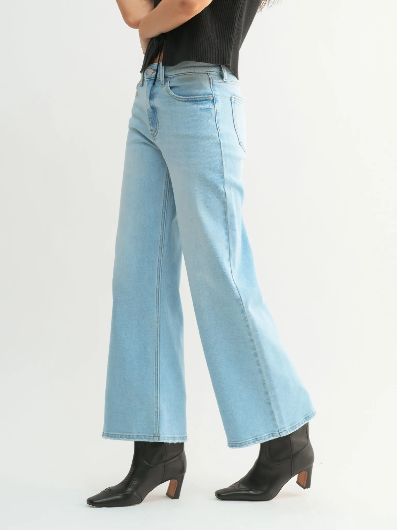 Just Black Light Denim Relaxed Vintage Straight