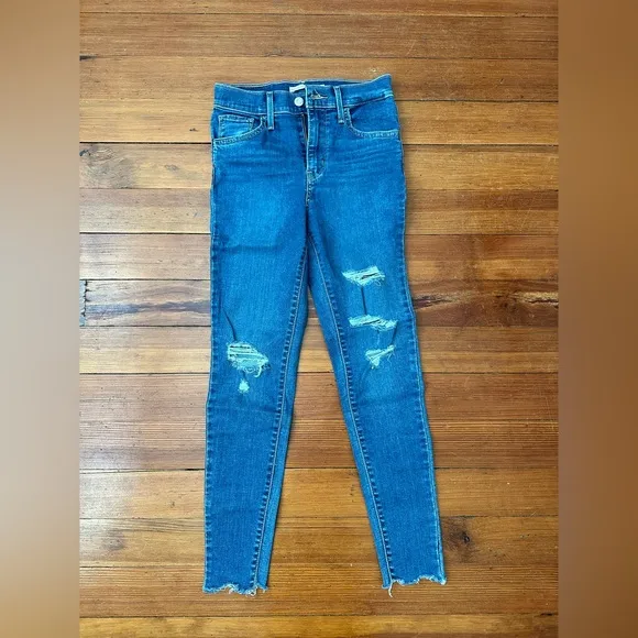 Levi’s 720 High Rise Skinny Jeans