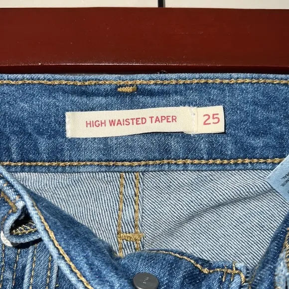 Levi’s High Waisted Taper Jeans