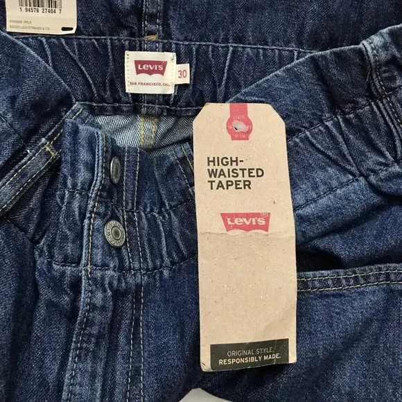Levi's NWT High Waisted Taper Jeans Women 10/30