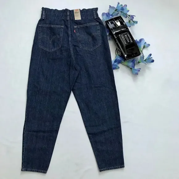 Levi's NWT High Waisted Taper Jeans Women 10/30