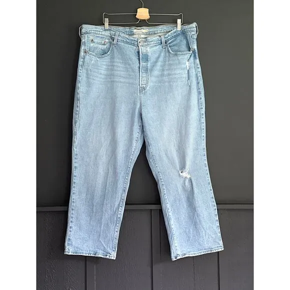 Levis Ribcage Straight High Rise Jeans in Samba Done Light Wash Plus Size 22W