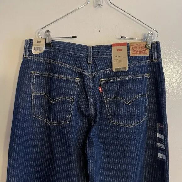 Levis Women 32 Striped Dark Wash Mid-Rise Relaxed Straight Leg Low Pro Jeans NWT
