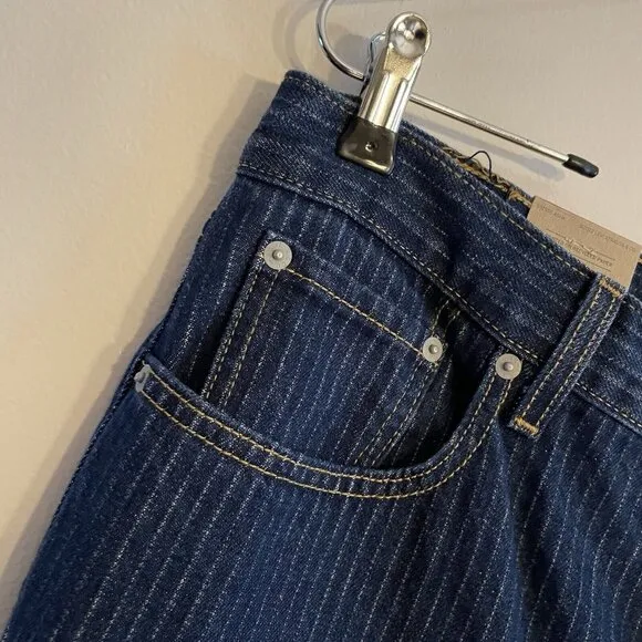 Levis Women 32 Striped Dark Wash Mid-Rise Relaxed Straight Leg Low Pro Jeans NWT