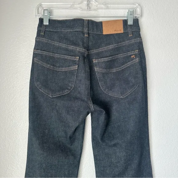 Madewell 11” High Rise Flare Jeans Durland Dark Wash DM6983 Size 25 petite
