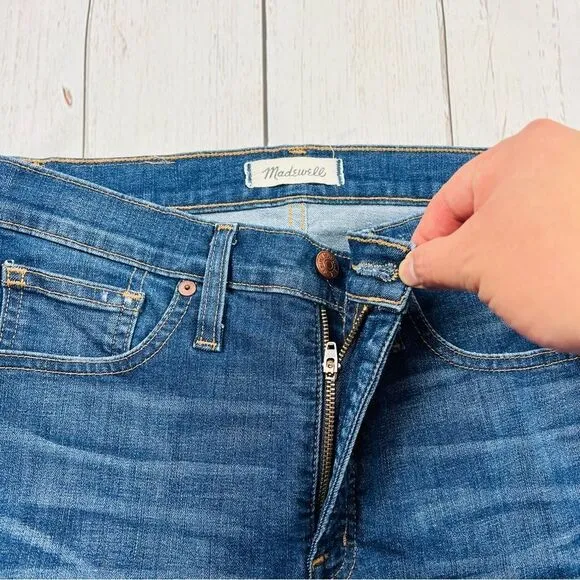 Madewell 9” High Rise Skinny  Factory Destroyed Jeans Size 27