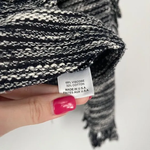 Misa Los Angeles Black White Fringe Detail Knit Pullover Sweater X-Small XS